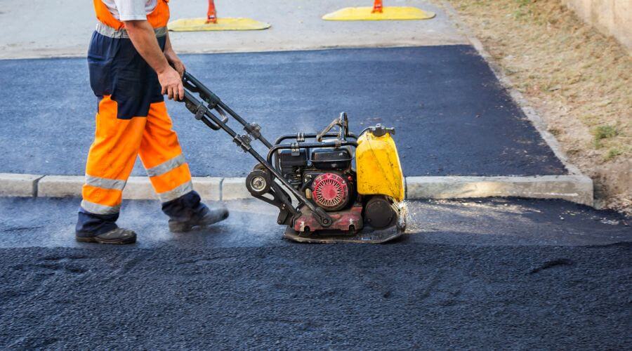 Professional gutter cleaning in Maida, ND